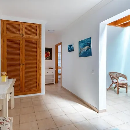 Marina Ii Beachfront By Holidays Villa *