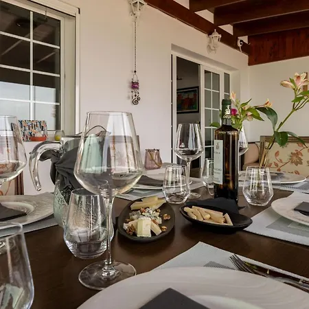 Marina Ii Beachfront By Holidays Villa *