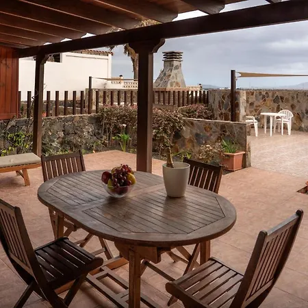 Marina Ii Beachfront By Holidays Villa *