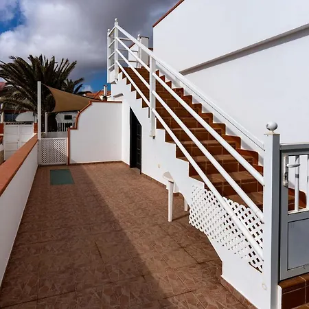 Marina Ii Beachfront By Holidays Corralejo