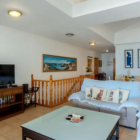 Marina Ii Beachfront By Holidays 别墅 *